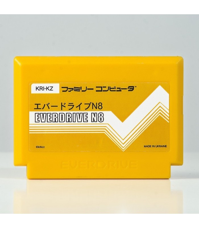 Everdrive N8 Famicom con carcasa